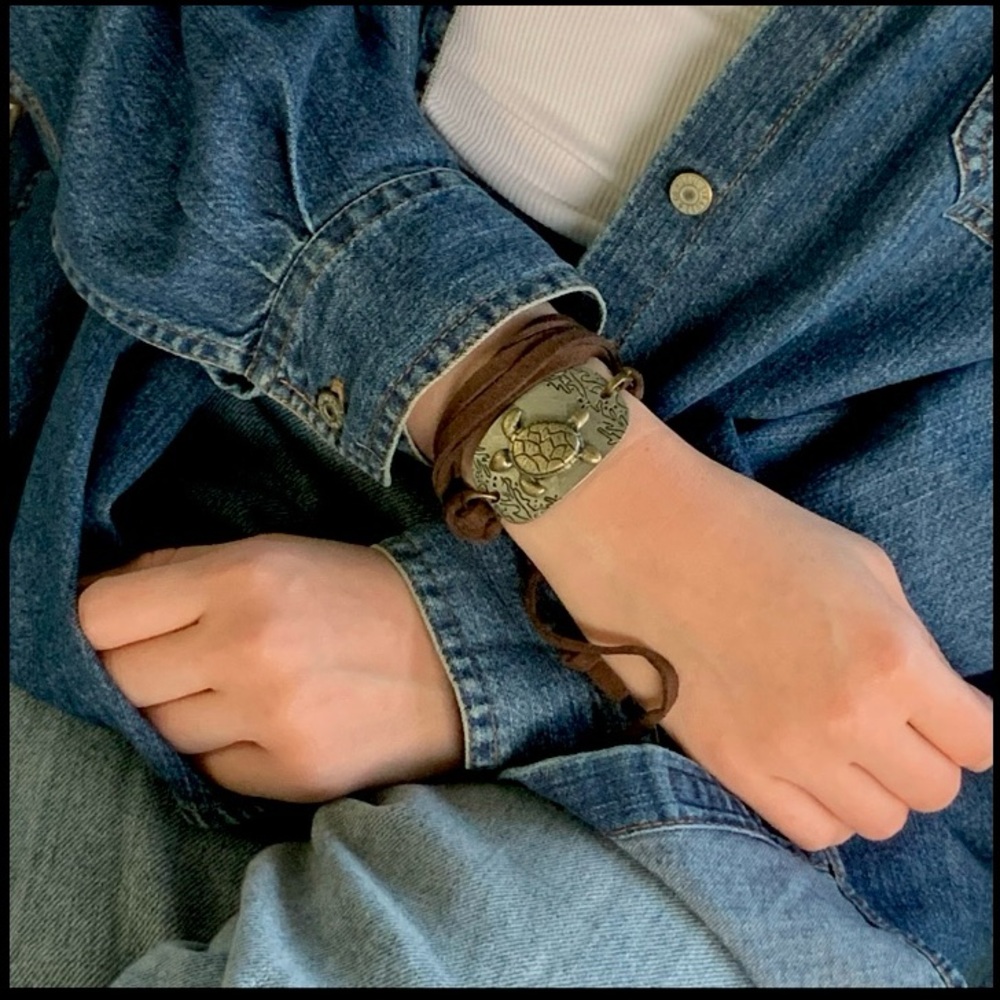 Sea Turtle 2-tone Vintage Coastal Leather Bracelet - Picture 4 of 7